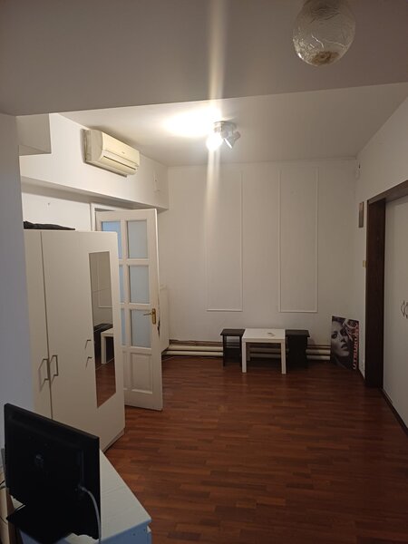 Ultracentral, Piata Unirii,